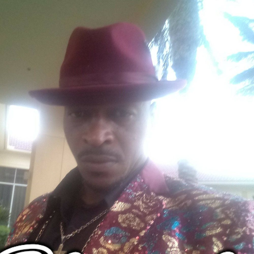 Meet your Posher, Alphonso